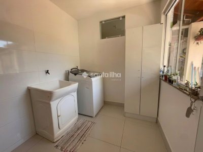 Casa para alugar com 180m², 4 quartos, 2 suítes, 3 vagas no bairro Campeche em Florianópolis - Foto 9