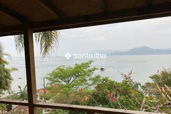 Terreno à venda com 24.000m², 1 quarto no bairro Ribeirão da Ilha em Florianópolis