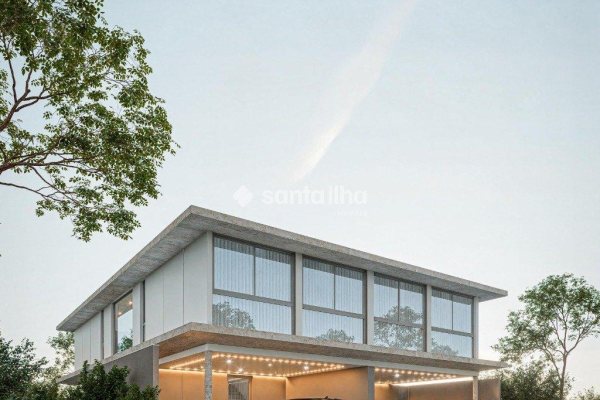 Casa à venda com 222m², 3 quartos, 1 suíte, 2 vagas no bairro Campeche em Florianópolis