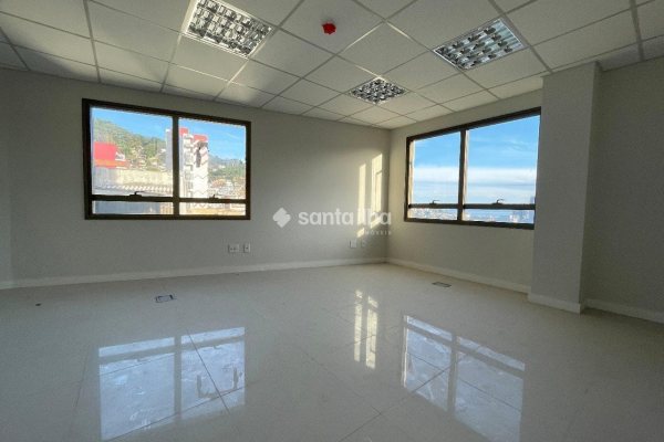 Sala/Conjunto à venda com 29m² no bairro Centro em Florianópolis