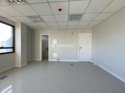 Sala/Conjunto à venda com 29m² no bairro Centro em Florianópolis - Foto 7