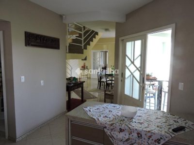 Casa à venda com 245m², 4 quartos, 1 suíte, 2 vagas no bairro Campeche em Florianópolis - Foto 11