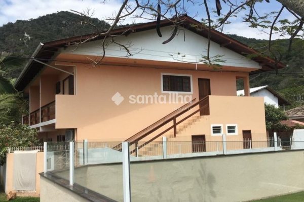 Pousada à venda com 325m², 6 quartos, 6 vagas no bairro Pântano do Sul em Florianópolis