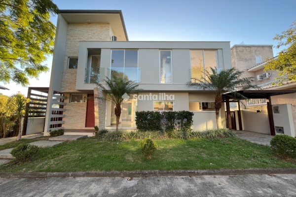 Casa em Condomínio à venda com 227m², 3 quartos, 1 suíte, 2 vagas no bairro Campeche Leste em Florianópolis