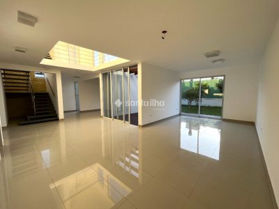 Casa em Condomínio à venda com 227m², 3 quartos, 1 suíte, 2 vagas no bairro Campeche Leste em Florianópolis - Foto 12