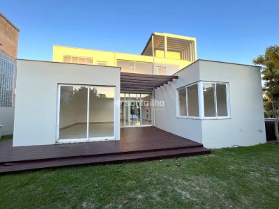 Casa em Condomínio à venda com 227m², 3 quartos, 1 suíte, 2 vagas no bairro Campeche Leste em Florianópolis - Foto 46