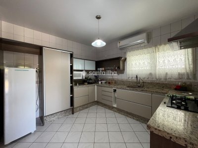 Casa Comercial para alugar com 163m², 2 quartos, 1 suíte, 2 vagas no bairro Campeche em Florianópolis - Foto 10