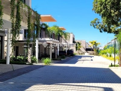 Casa em Condomínio à venda com 341m², 4 quartos, 4 suítes, 2 vagas no bairro Lagoa da Conceição em Florianópolis - Foto 2