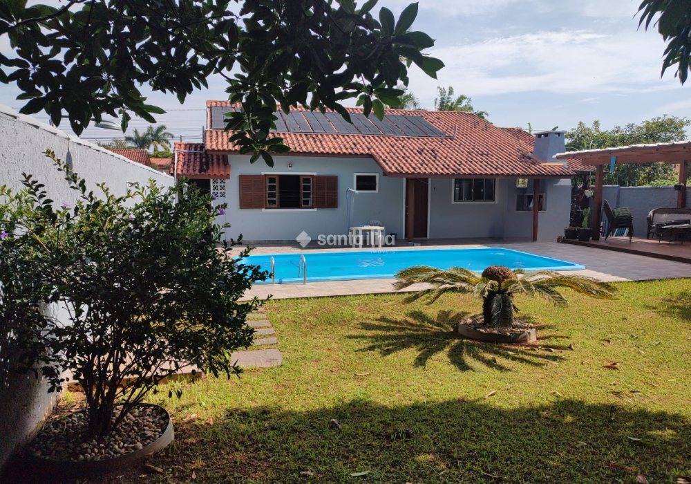 Casa à venda com 150m², 3 quartos, 2 suítes, 3 vagas no bairro Campeche em Florianópolis - Foto 1