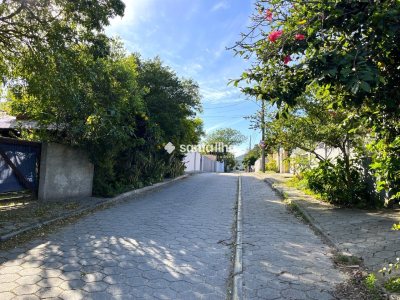 Casa para alugar com 130m², 2 quartos, 2 suítes, 2 vagas no bairro Rio Tavares em Florianopolis - Foto 14