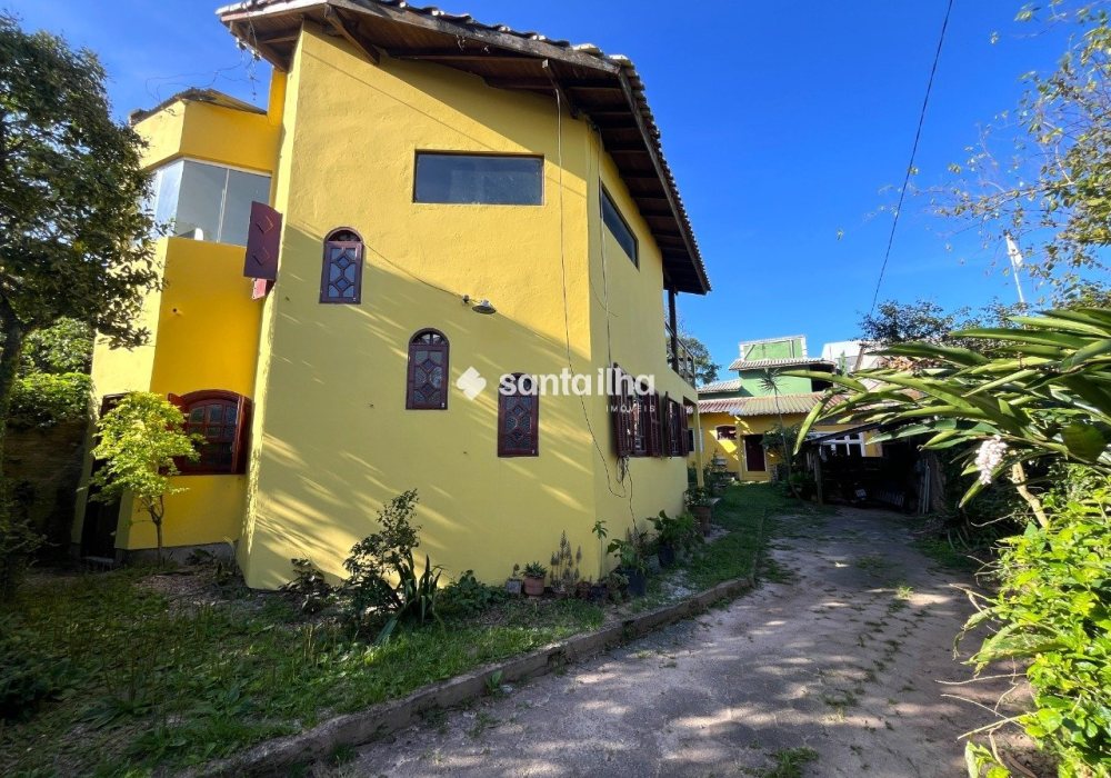 Casa para alugar com 130m², 2 quartos, 2 suítes, 2 vagas no bairro Rio Tavares em Florianopolis - Foto 1