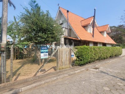 Casa à venda com 97m², 3 quartos, 1 suíte, 4 vagas no bairro Tapera em Florianópolis - Foto 2