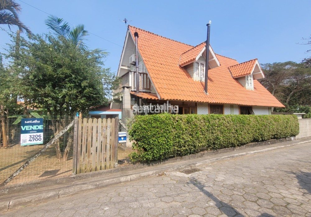 Casa à venda com 97m², 3 quartos, 1 suíte, 4 vagas no bairro Tapera em Florianópolis - Foto 1