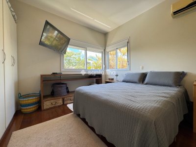 Casa em Condomínio à venda com 264m², 4 quartos, 4 suítes, 2 vagas no bairro Lagoa da Conceição em Florianópolis - Foto 35