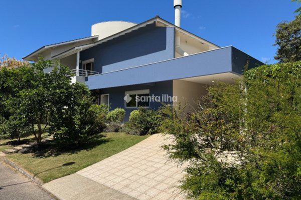 Casa em Condomínio à venda com 264m², 4 quartos, 4 suítes, 2 vagas no bairro Lagoa da Conceição em Florianópolis