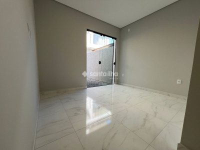 Casa à venda com 68m², 2 quartos, 1 suíte, 1 vaga no bairro Campeche em Florianópolis - Foto 13