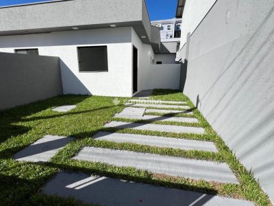 Casa à venda com 68m², 2 quartos, 1 suíte, 1 vaga no bairro Campeche em Florianópolis - Foto 2