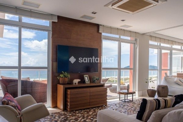 Cobertura para alugar ou comprar com 570m², 5 quartos, 5 suítes, 3 vagas no bairro Novo Campeche em Florianópolis
