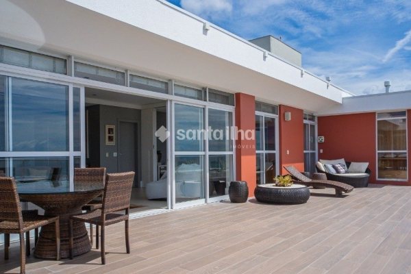 Cobertura para alugar ou comprar com 570m², 5 quartos, 5 suítes, 3 vagas no bairro Novo Campeche em Florianópolis