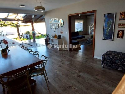 Casa à venda com 168m², 3 quartos, 1 suíte, 2 vagas no bairro Campeche em Florianópolis - Foto 12