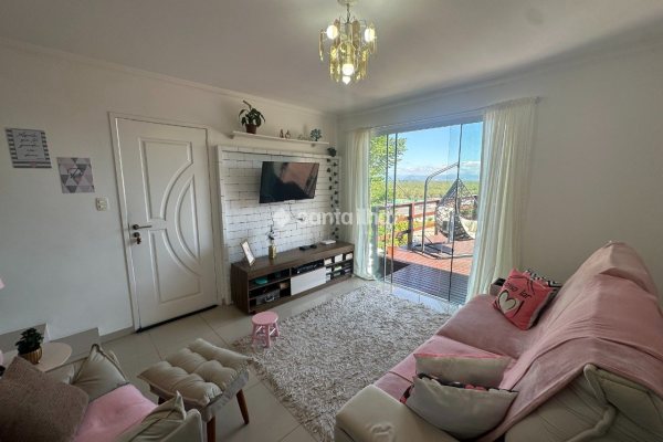Casa para alugar ou comprar com 247m², 4 quartos, 3 vagas no bairro Rio Tavares em Florianópolis