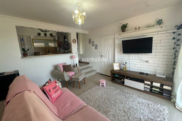 Casa para alugar ou comprar com 247m², 4 quartos, 3 vagas no bairro Rio Tavares em Florianópolis