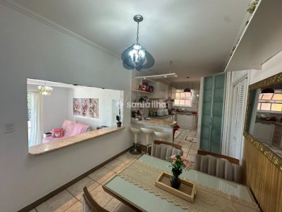 Casa para alugar ou comprar com 247m², 4 quartos, 3 vagas no bairro Rio Tavares em Florianópolis - Foto 5