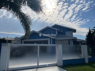 Casa à venda com 202m², 4 quartos, 2 suítes, 5 vagas no bairro Campeche em Florianópolis - Foto 3