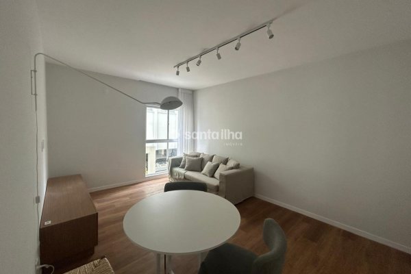 Apartamento à venda com 71m², 2 quartos, 1 vaga no bairro Córrego Grande em Florianópolis