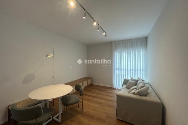 Apartamento à venda com 71m², 2 quartos, 1 vaga no bairro Córrego Grande em Florianópolis