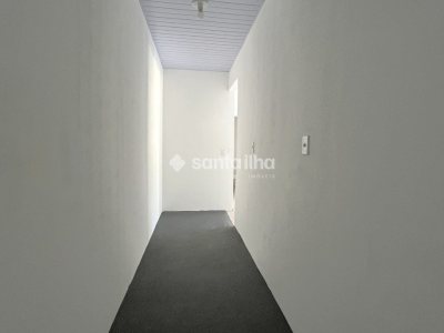 Loja para alugar com 31m², 2 vagas no bairro Ribeirão da Ilha em Florianópolis - Foto 8