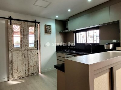 Casa à venda com 142m², 3 quartos, 1 suíte, 3 vagas no bairro Campeche em Florianópolis - Foto 9