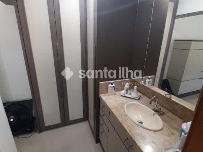 Casa à venda com 153m², 3 quartos, 1 suíte, 2 vagas no bairro Ribeirão da Ilha em Florianópolis - Foto 48
