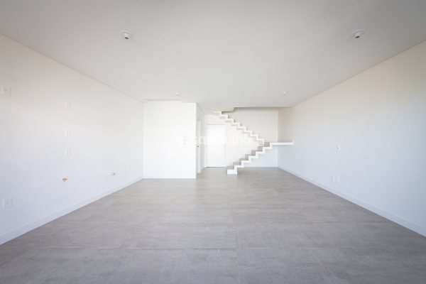 Apartamento à venda com 99m², 2 quartos, 2 suítes, 2 vagas no bairro João Paulo em Florianópolis