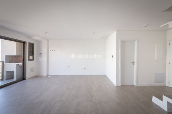 Apartamento à venda com 99m², 2 quartos, 2 suítes, 2 vagas no bairro João Paulo em Florianópolis