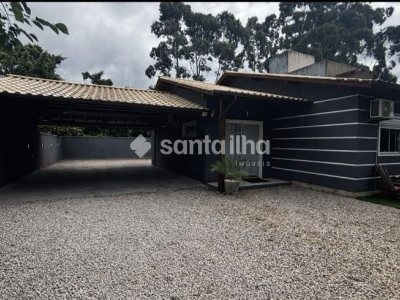 Casa à venda com 128m², 3 quartos, 1 suíte, 6 vagas no bairro Morro das Pedras em Florianópolis - Foto 3