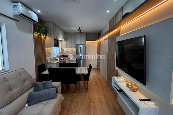 Casa à venda com 128m², 3 quartos, 1 suíte, 6 vagas no bairro Morro das Pedras em Florianópolis
