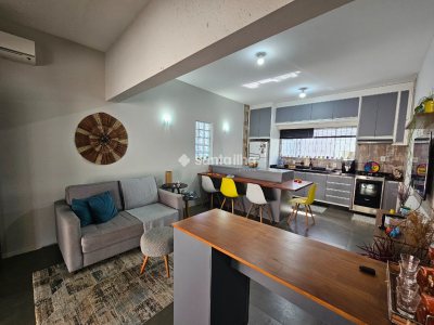 Casa à venda com 255m², 5 quartos, 2 suítes, 6 vagas no bairro Rio Tavares em Florianópolis - Foto 32