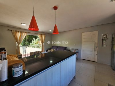Casa à venda com 255m², 5 quartos, 2 suítes, 6 vagas no bairro Rio Tavares em Florianópolis - Foto 16
