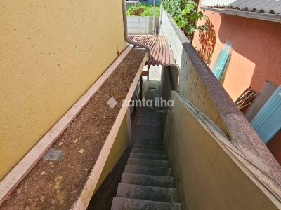 Casa à venda com 255m², 5 quartos, 2 suítes, 6 vagas no bairro Rio Tavares em Florianópolis - Foto 12