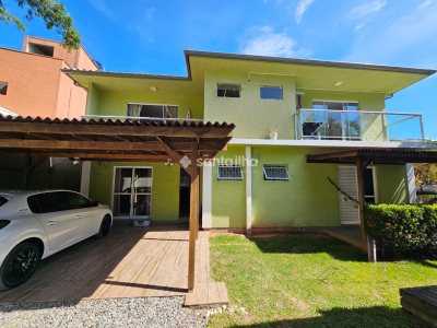 Casa à venda com 255m², 5 quartos, 2 suítes, 6 vagas no bairro Rio Tavares em Florianópolis - Foto 2