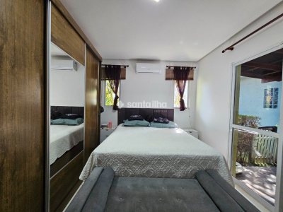 Casa à venda com 255m², 5 quartos, 2 suítes, 6 vagas no bairro Rio Tavares em Florianópolis - Foto 9