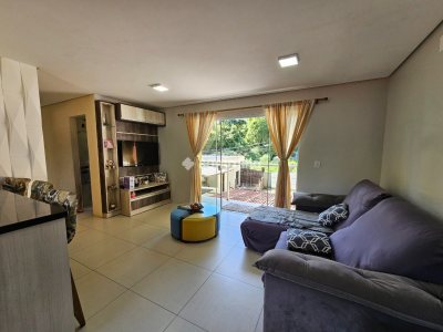 Casa à venda com 255m², 5 quartos, 2 suítes, 6 vagas no bairro Rio Tavares em Florianópolis - Foto 13