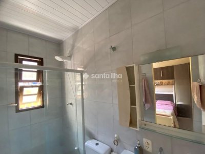 Casa à venda com 119m², 3 quartos, 1 suíte, 2 vagas no bairro Campeche em Florianópolis - Foto 11