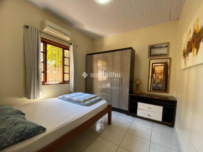 Casa à venda com 119m², 3 quartos, 1 suíte, 2 vagas no bairro Campeche em Florianópolis - Foto 13