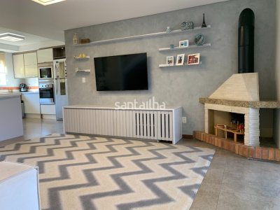 Casa à venda com 175m², 4 quartos, 2 suítes, 2 vagas no bairro Campeche em Florianópolis - Foto 9