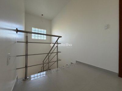 Casa à venda com 138m², 3 quartos, 1 suíte, 1 vaga no bairro Campeche em Florianópolis - Foto 17