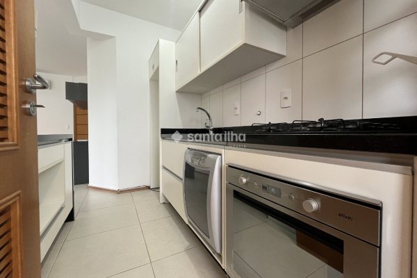 Cobertura para alugar com 128m², 2 quartos, 1 suíte, 2 vagas no bairro Campeche em Florianópolis