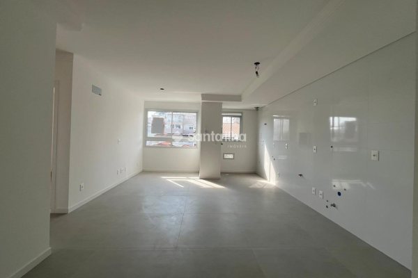 Apartamento à venda com 64m², 2 quartos, 1 suíte, 1 vaga no bairro Coqueiros em Florianópolis