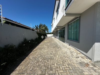 Casa à venda com 129m², 3 quartos, 1 suíte, 2 vagas no bairro Campeche em Florianópolis - Foto 6
